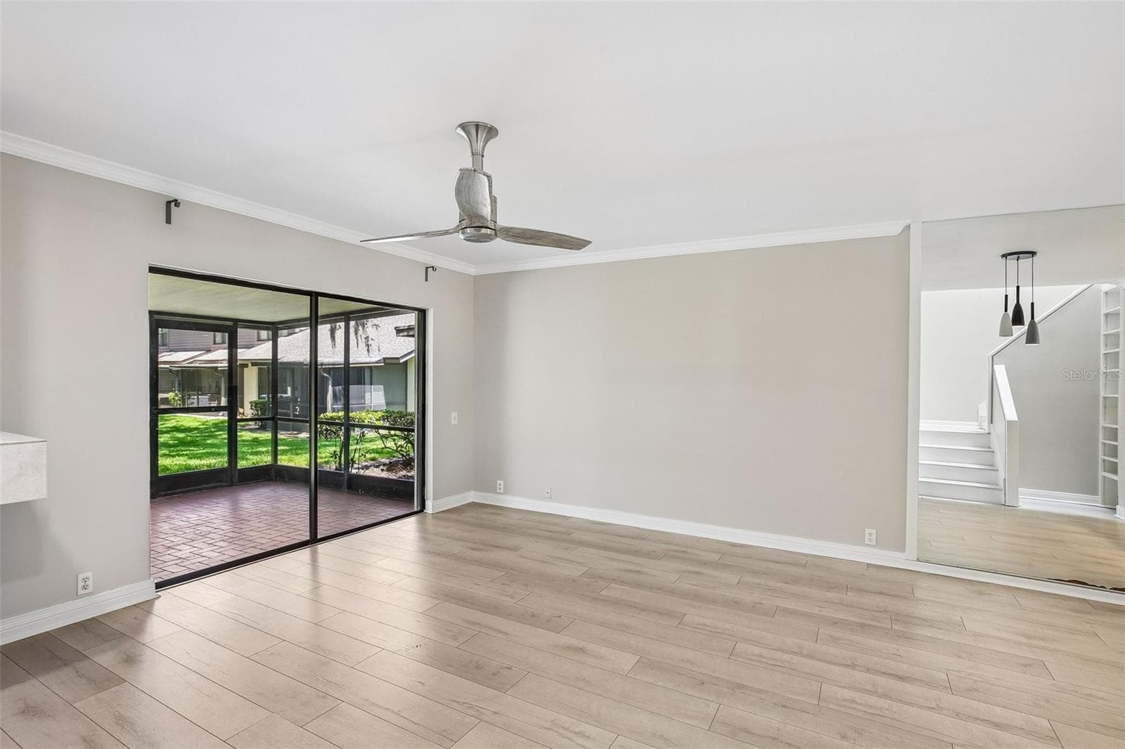 LIVING ROOM/DINING ROOM COMBO - 1006 CICERO LN, BRANDON