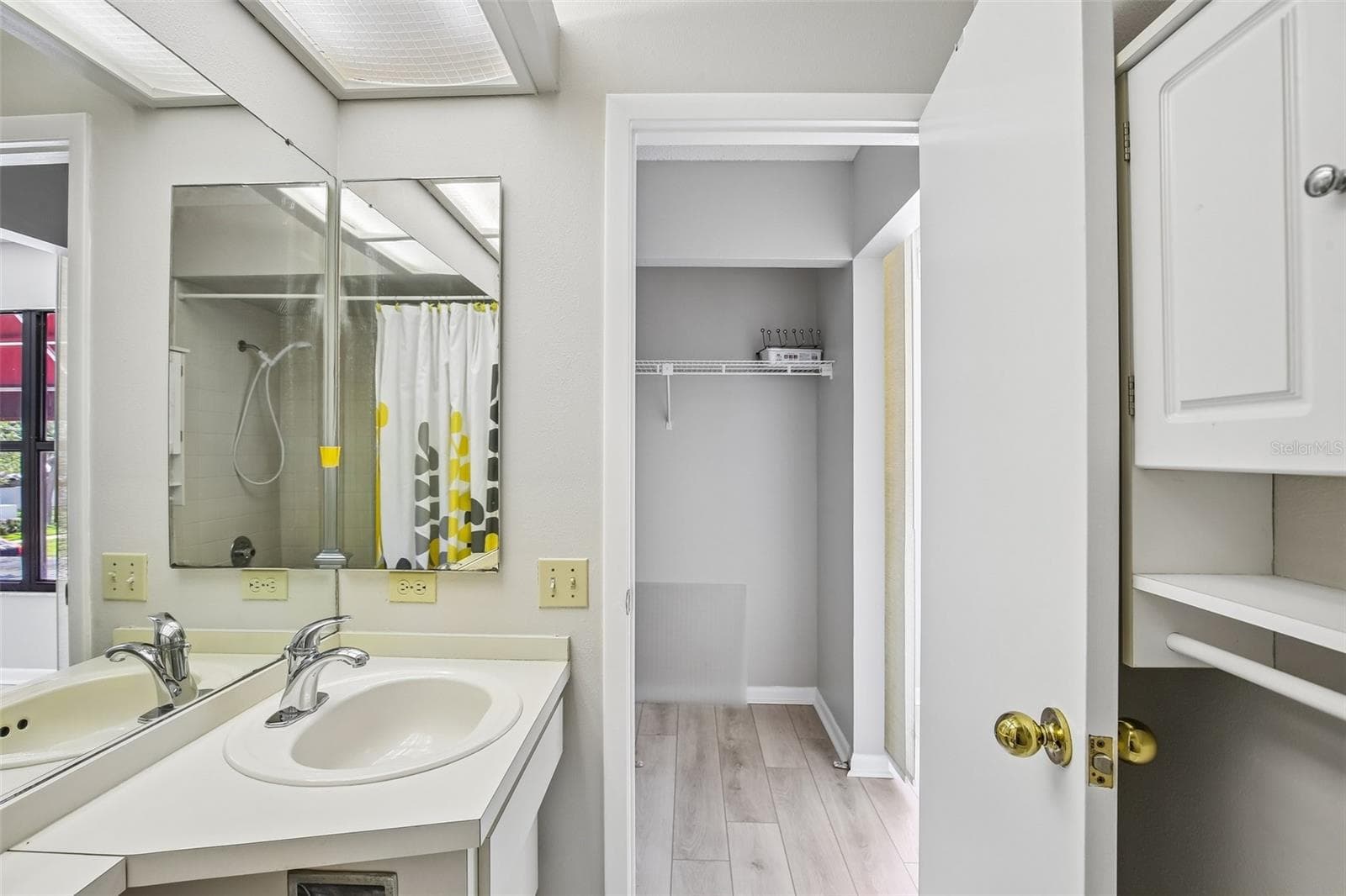 BATHROOM 2 - 1006 CICERO LN, BRANDON