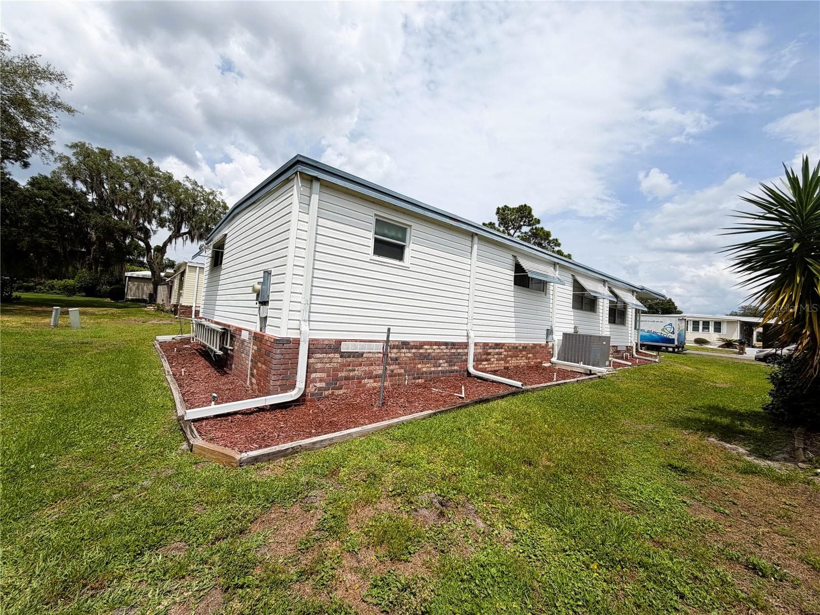 Mobile Home at 340 PALO VERDE DR, LEESBURG, photo 36 of 38