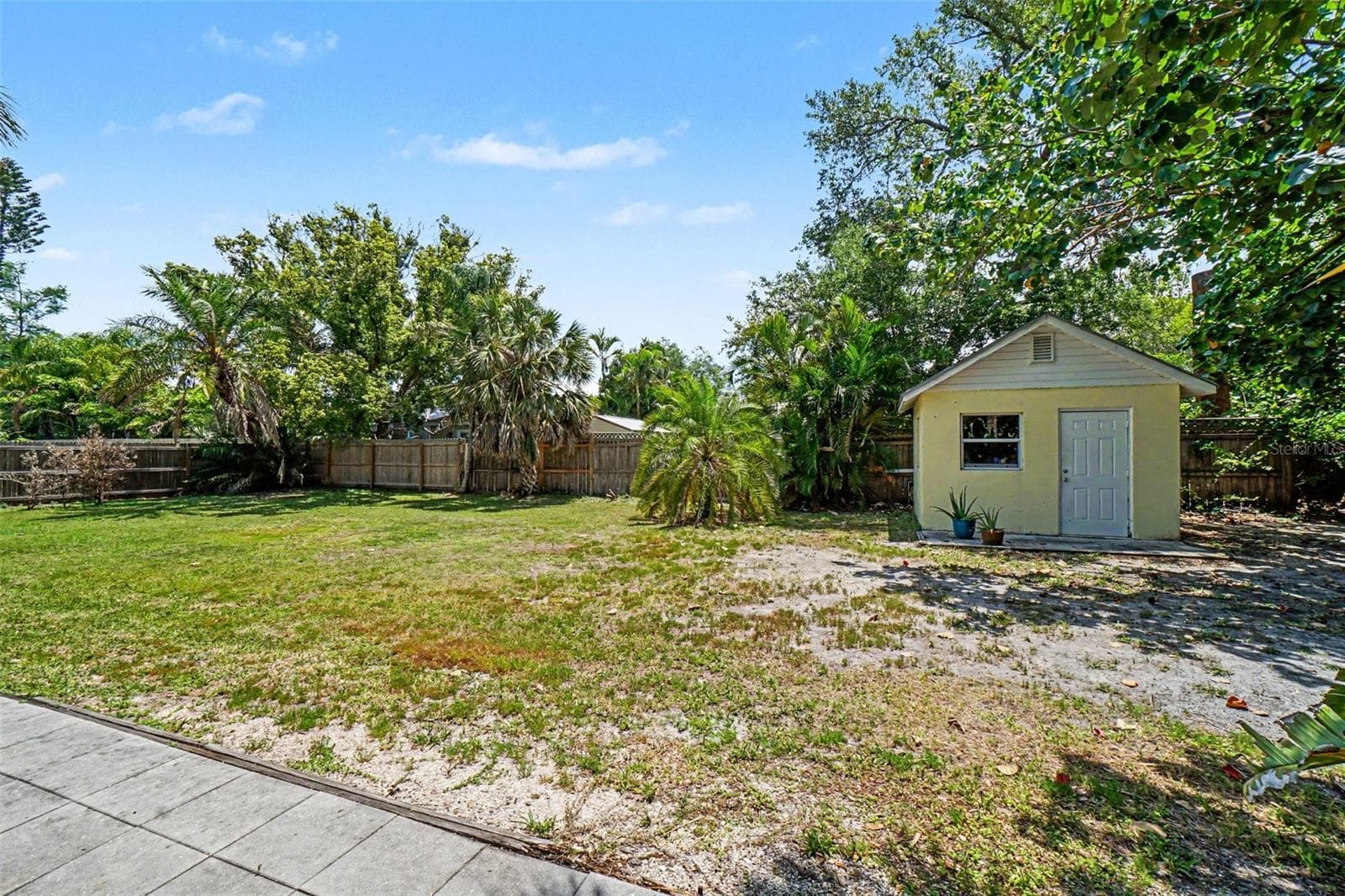 Single Family Residence at 413 PAMETO RD, NOKOMIS, photo 37 of 49