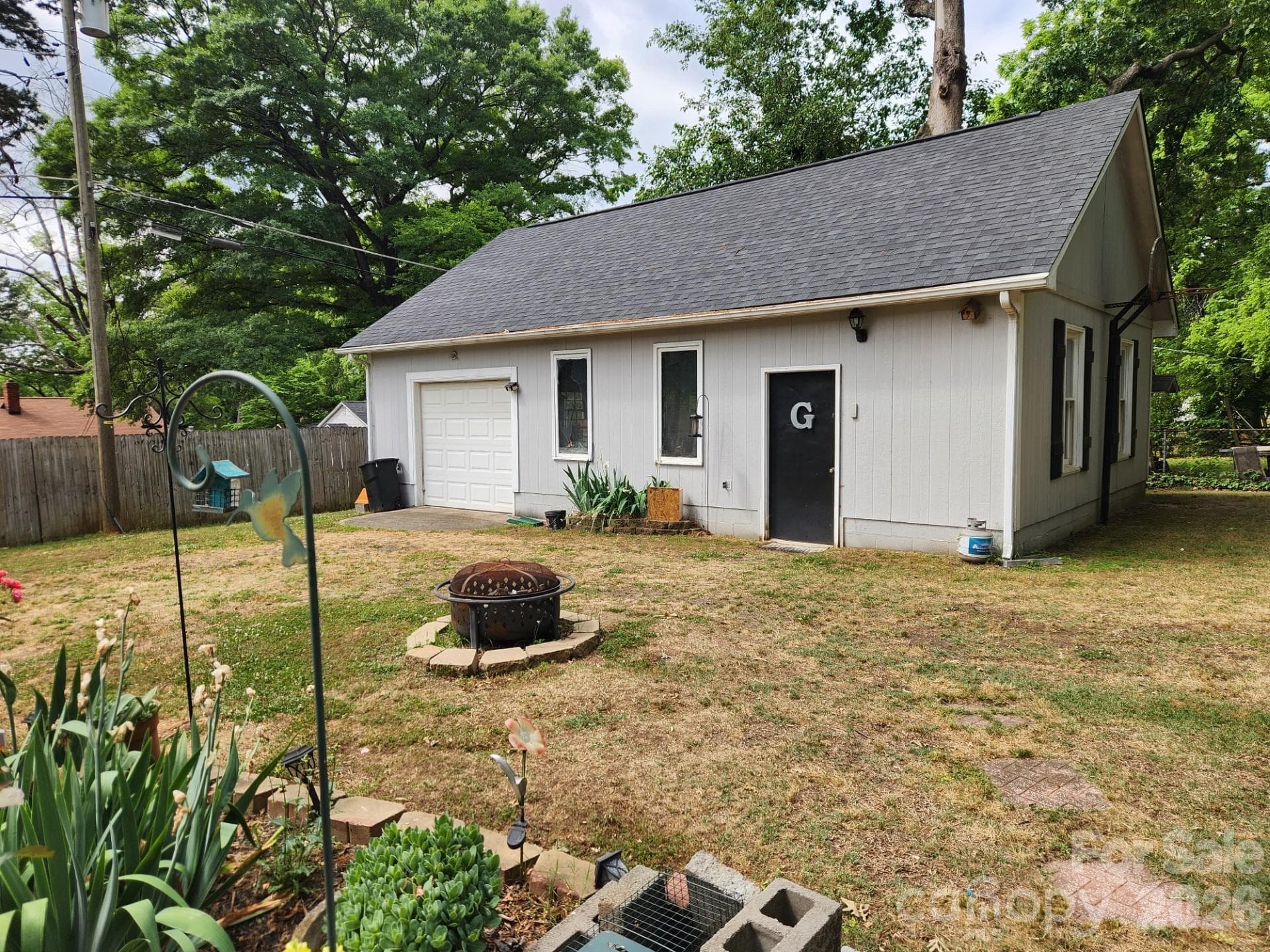 HUGE 36' x 24' Work Space - 3922 Mcmillan Street, Charlotte