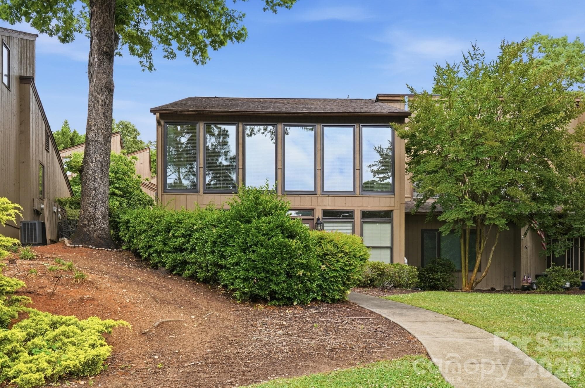 Condominium at Lake Wylie, photo 5 of 34