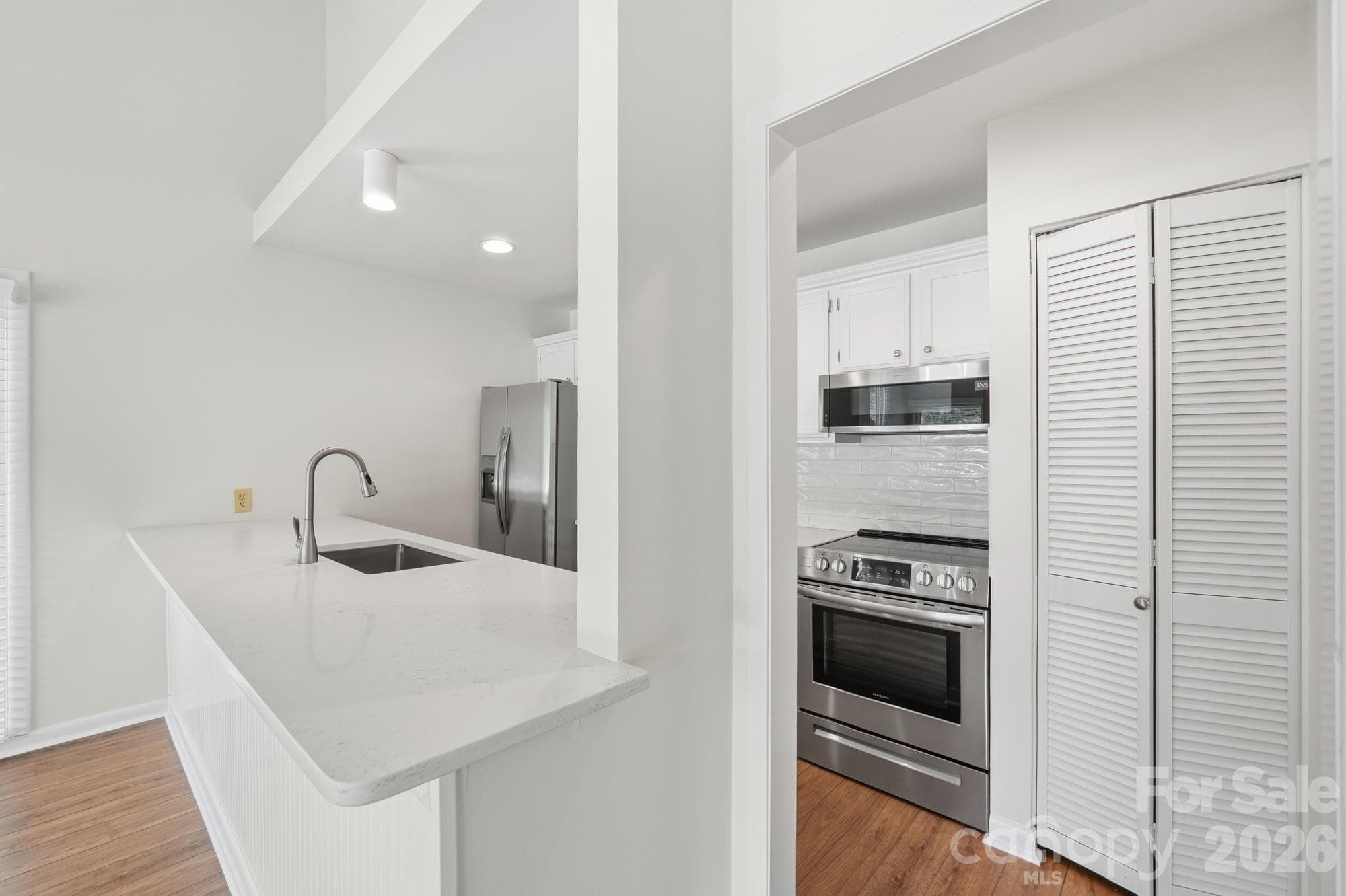 Condominium at Lake Wylie, photo 16 of 34