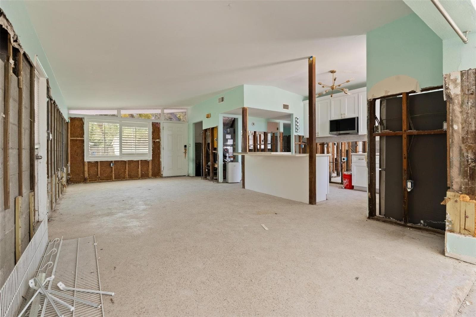 Single Family Residence at 3727 ALABAMA AVE NE, ST PETERSBURG, photo 10 of 16