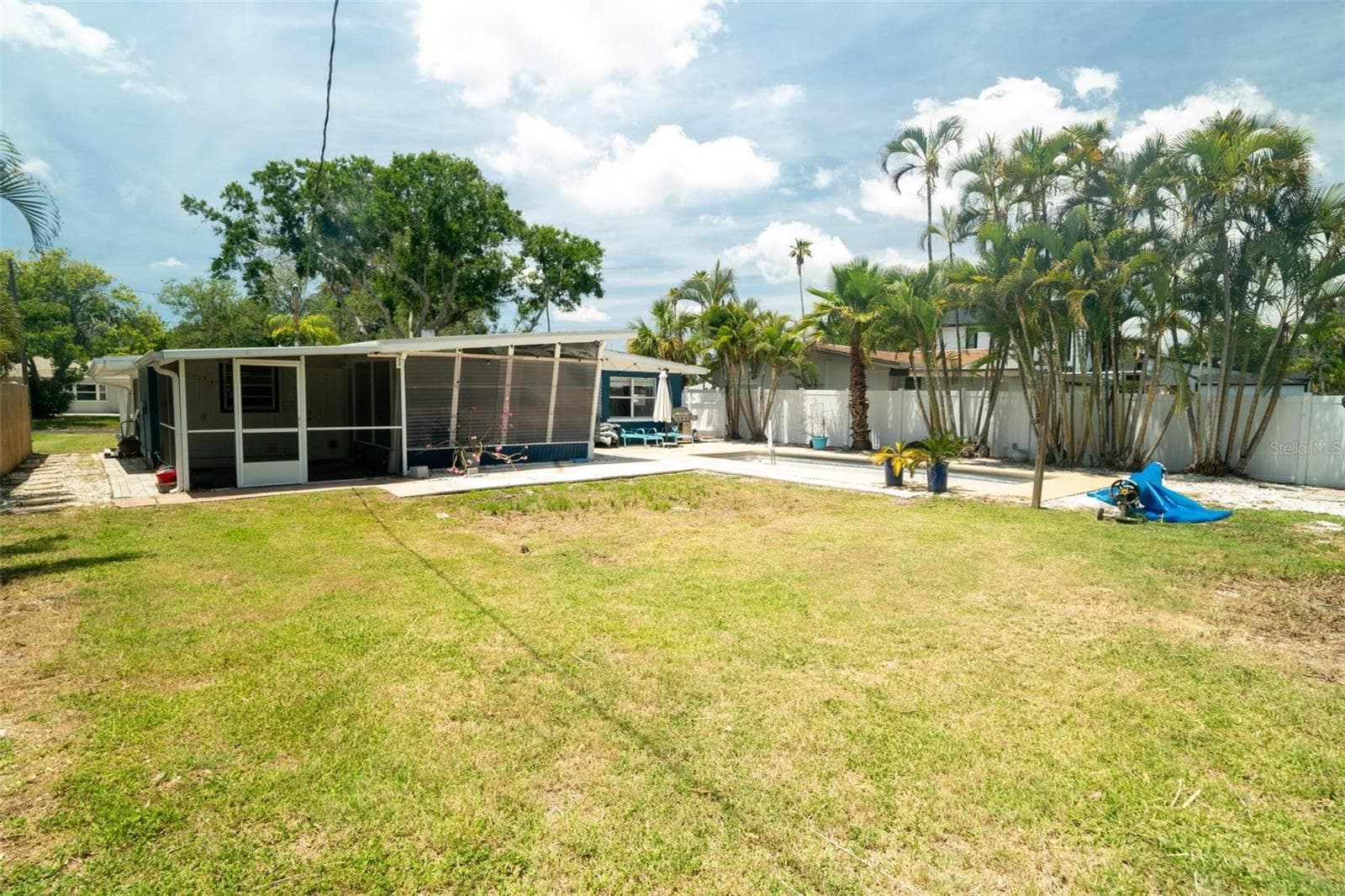 Single Family Residence at 3727 ALABAMA AVE NE, ST PETERSBURG, photo 13 of 16