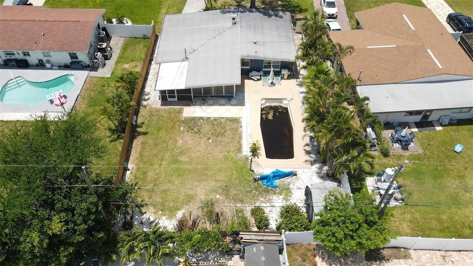 Single Family Residence at 3727 ALABAMA AVE NE, ST PETERSBURG, photo 14 of 16