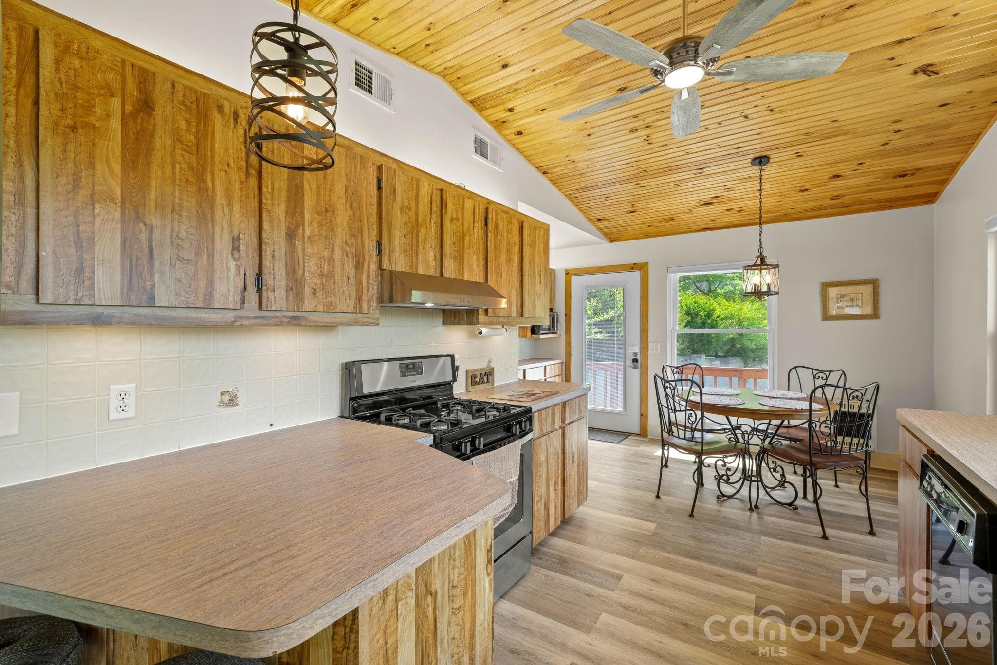 Single Family Residence at 208 Quail Ridge Trail, Franklin, photo 5 of 45