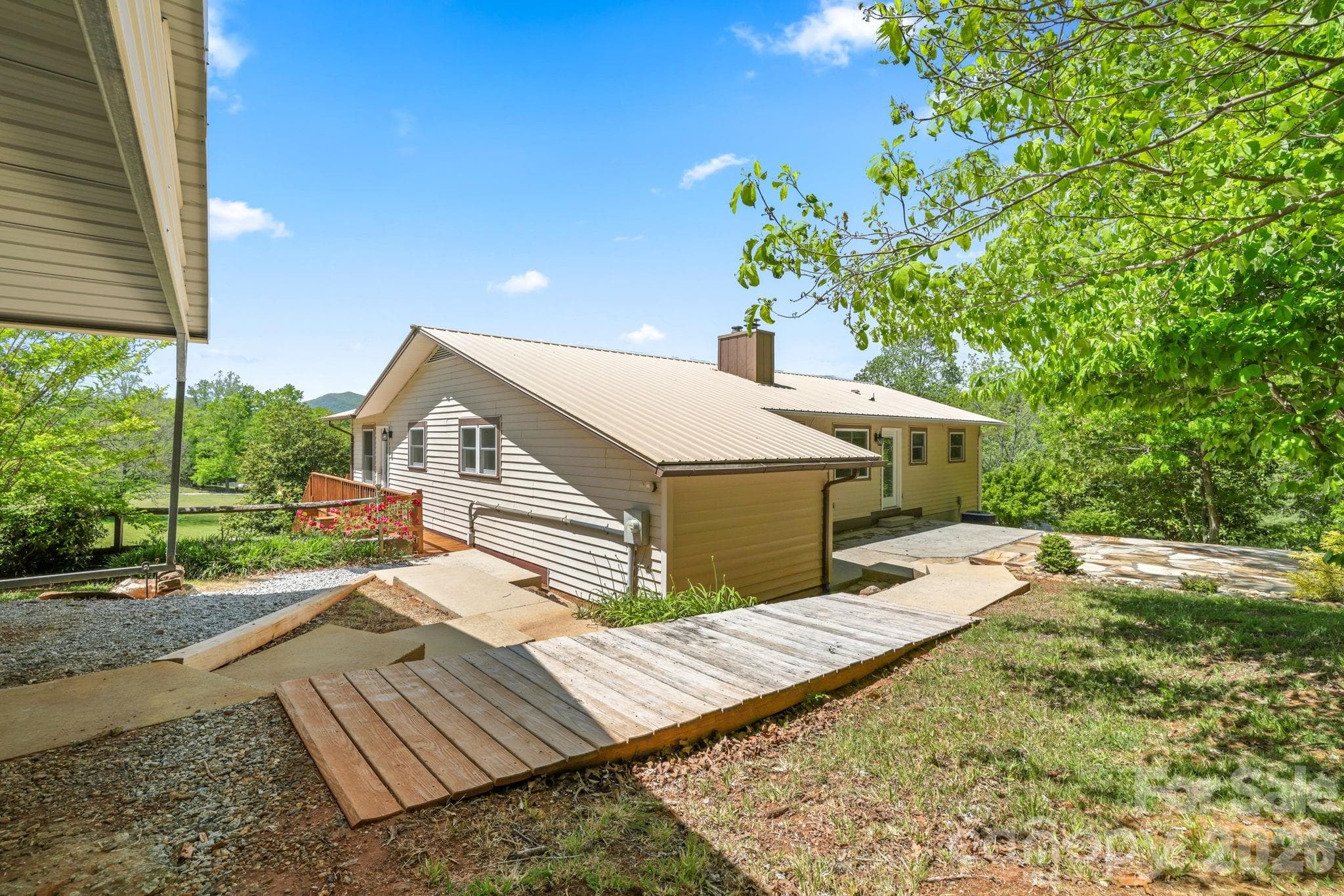 Single Family Residence at 208 Quail Ridge Trail, Franklin, photo 40 of 45