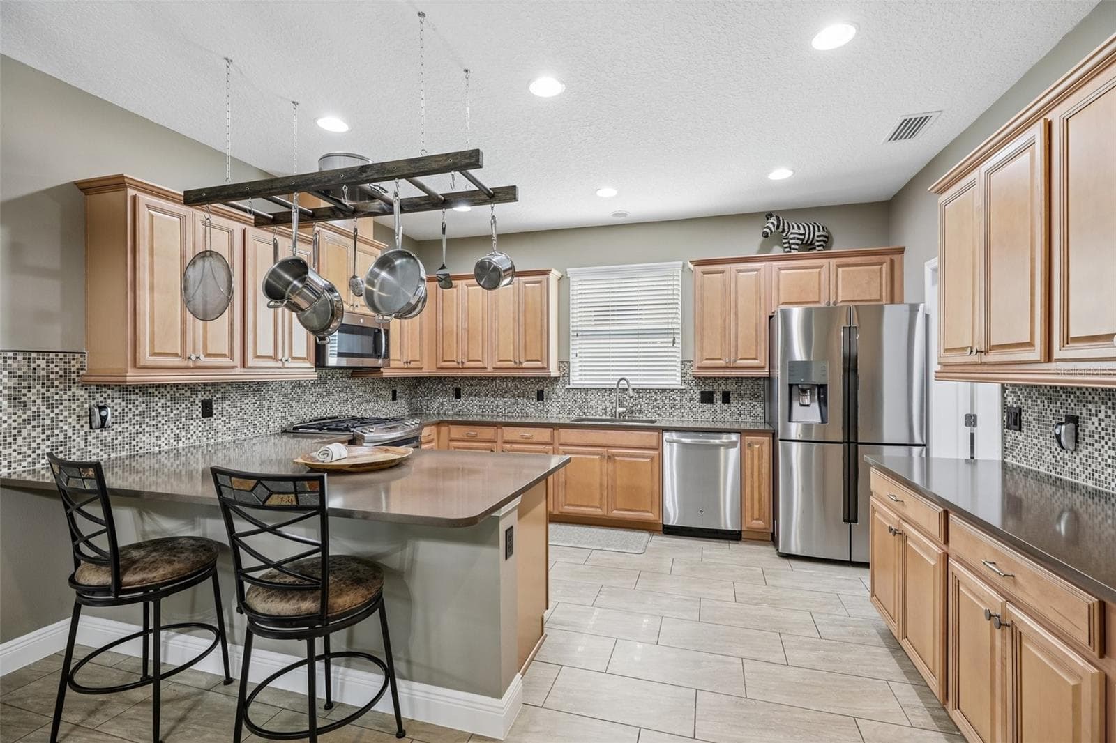 Single Family Residence at 508 NARROW VIEW LN, GROVELAND, photo 20 of 41