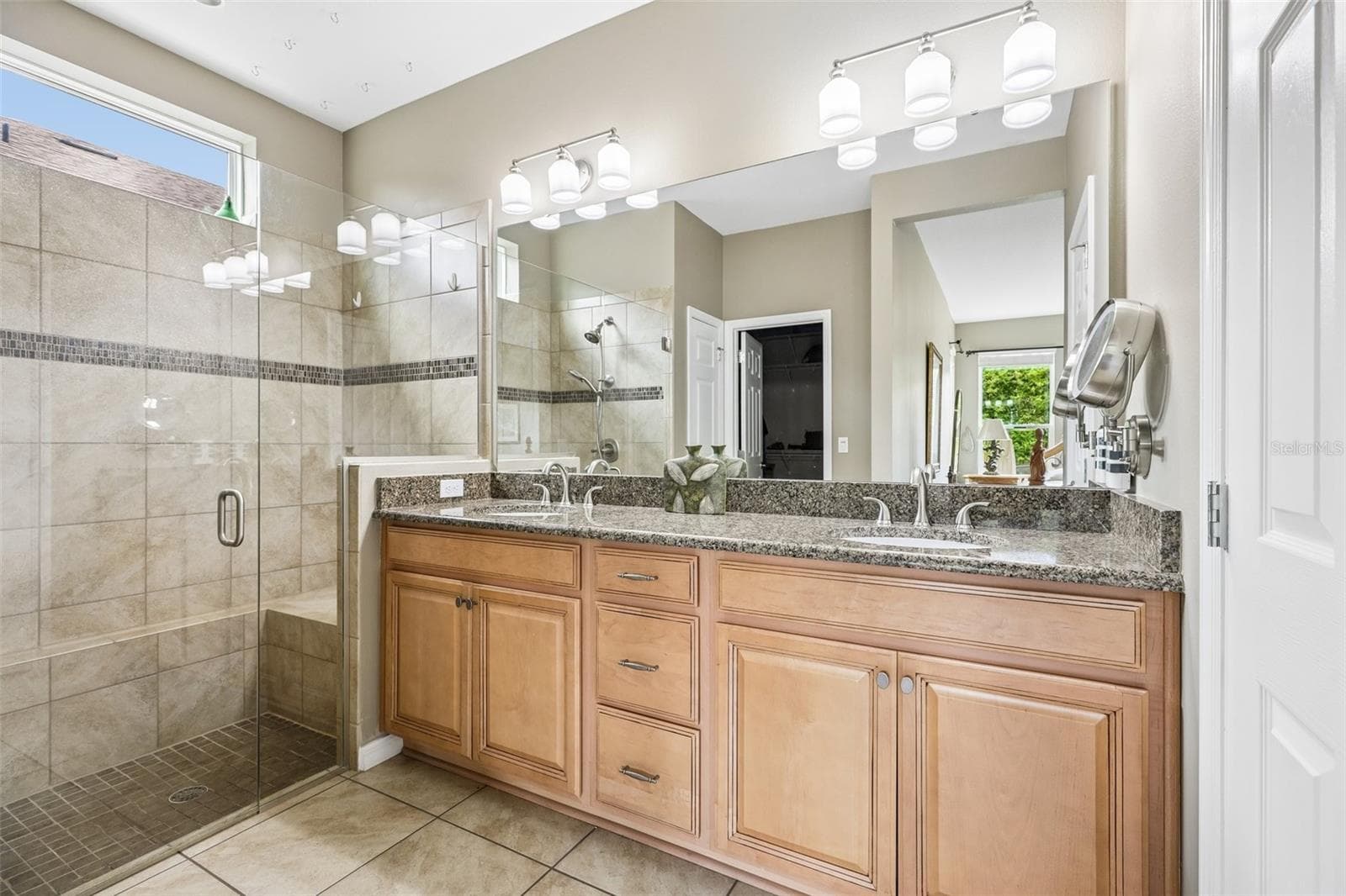 Single Family Residence at 508 NARROW VIEW LN, GROVELAND, photo 28 of 41