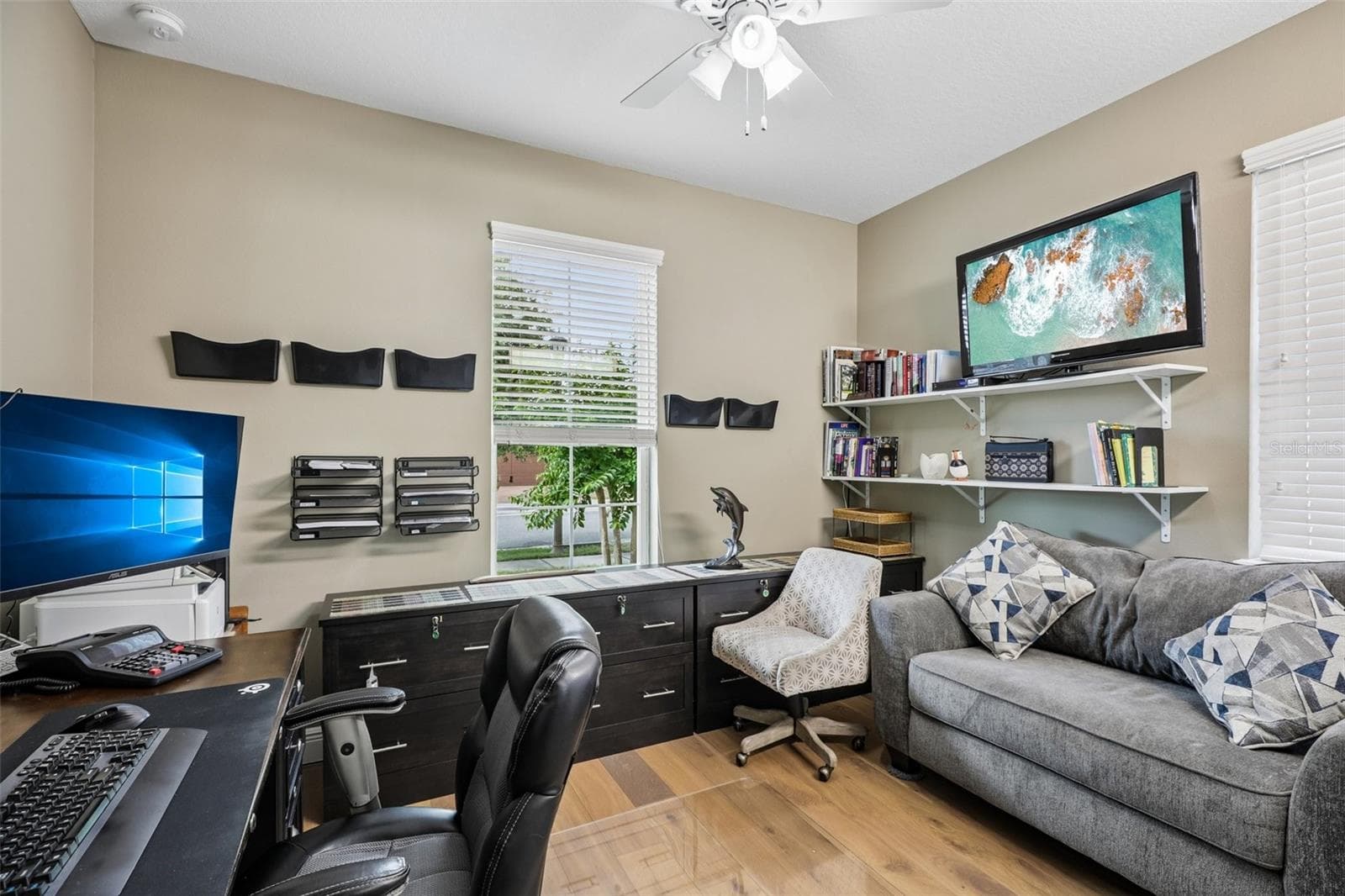 Single Family Residence at 508 NARROW VIEW LN, GROVELAND, photo 31 of 41