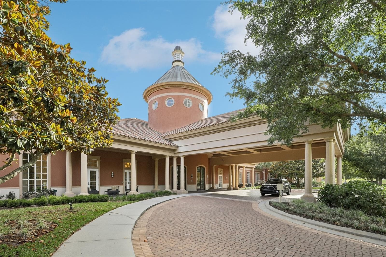 Single Family Residence at 508 NARROW VIEW LN, GROVELAND, photo 4 of 41