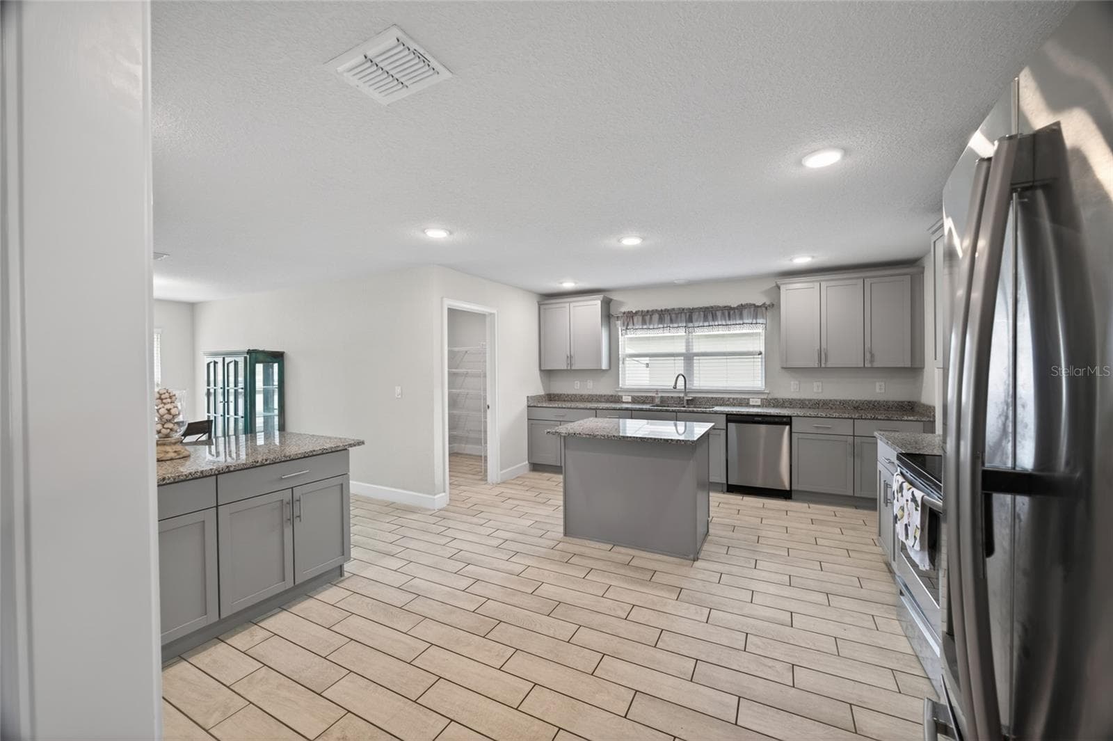 Single Family Residence at 8356 SW 59TH TER, OCALA, photo 14 of 40