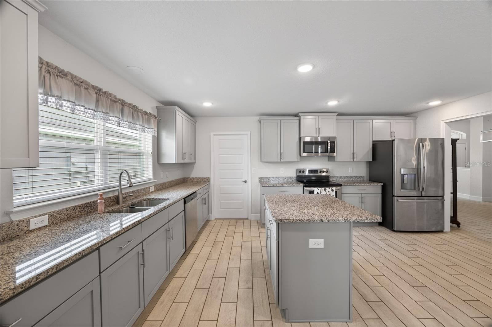 Single Family Residence at 8356 SW 59TH TER, OCALA, photo 15 of 40