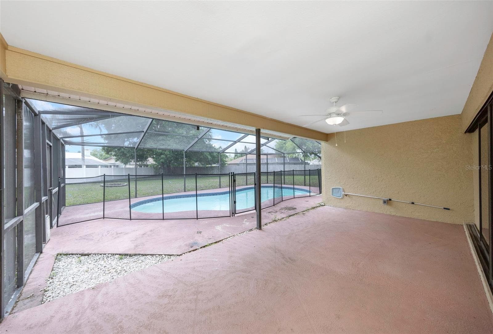 Rear Patio - 3334 BRIAN RD N, PALM HARBOR