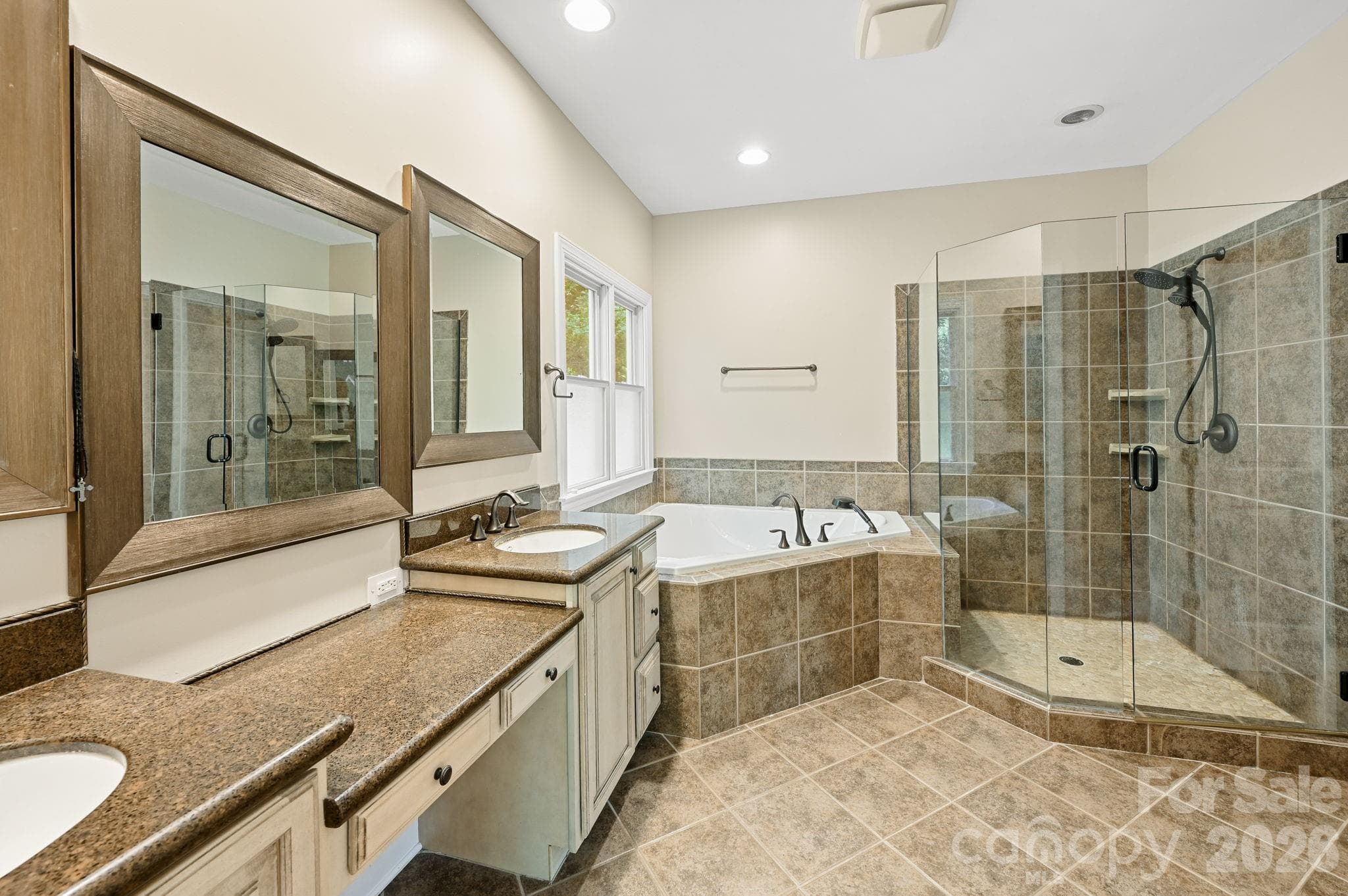 Primary Bath - 314 Woodland Drive, Swannanoa