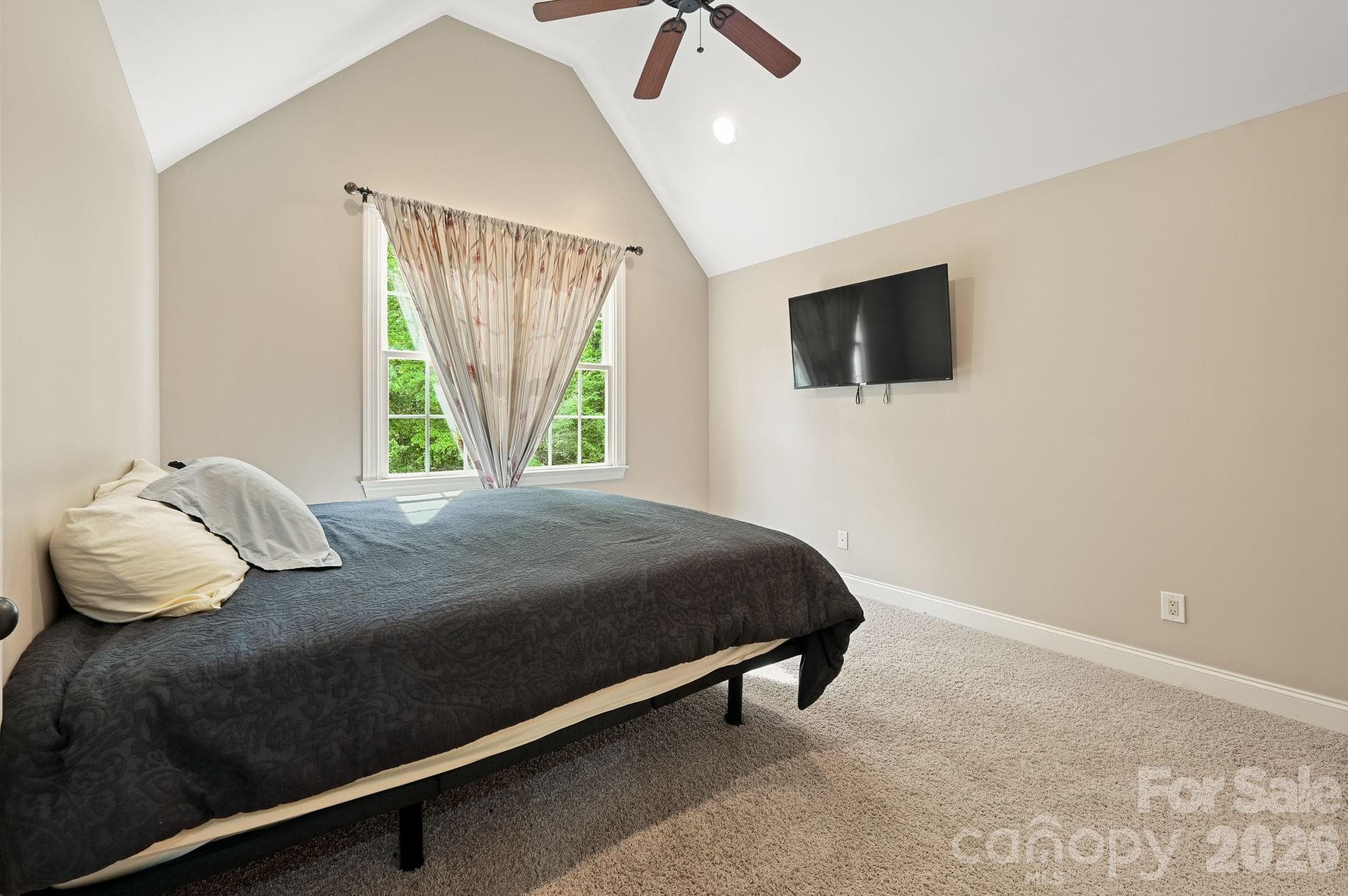 Great Guest Space - 314 Woodland Drive, Swannanoa