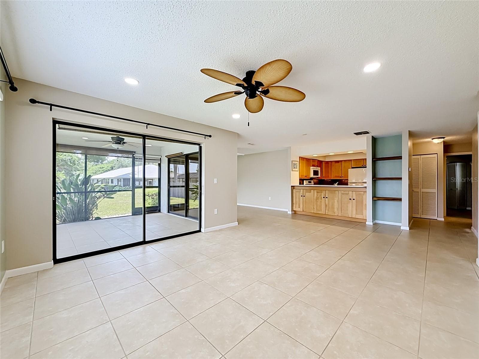 Condominium at 2733 COUNTRYSIDE BLVD #105, CLEARWATER, photo 2 of 43