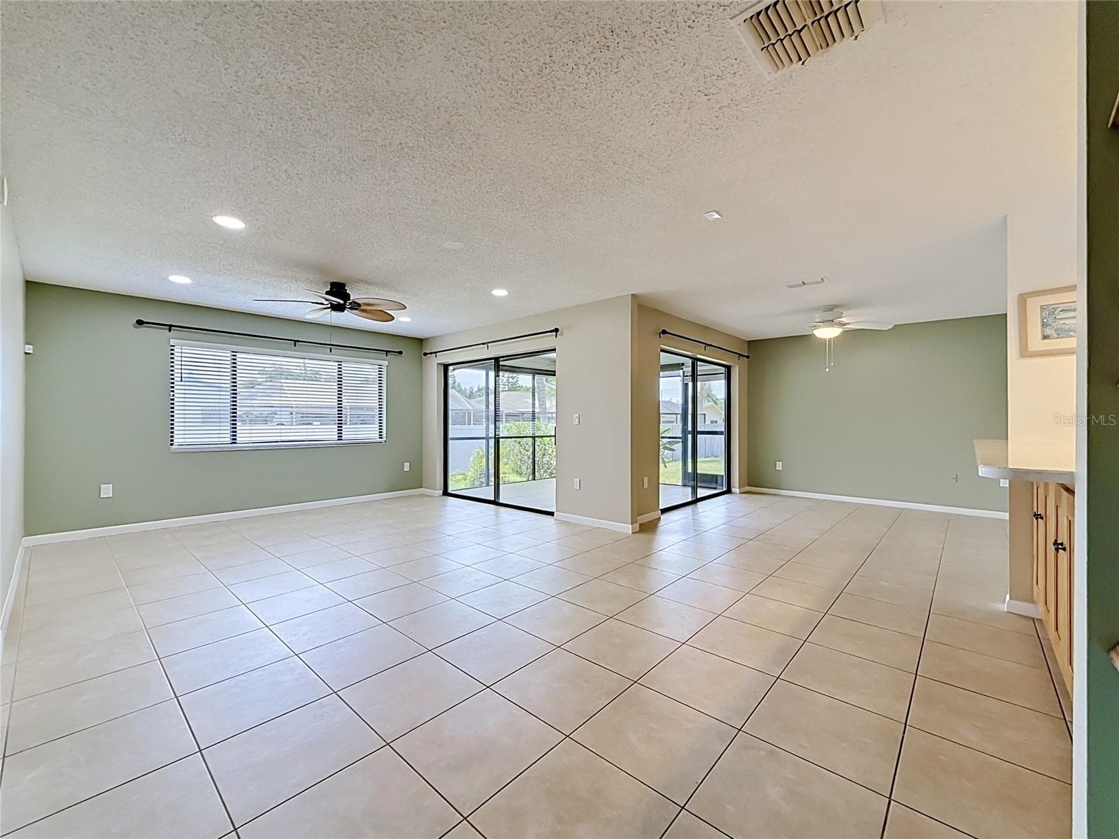 Condominium at 2733 COUNTRYSIDE BLVD #105, CLEARWATER, photo 6 of 43