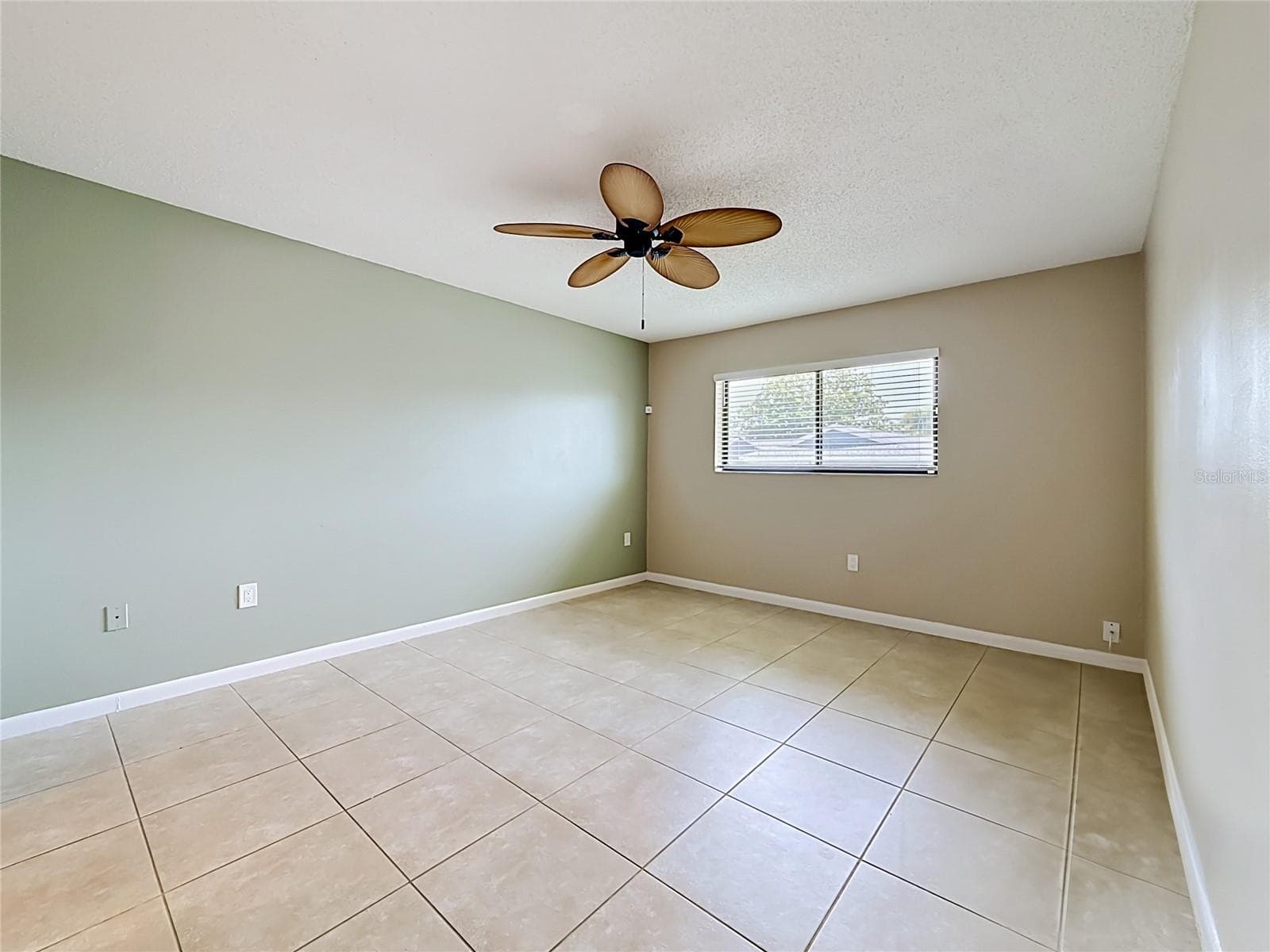 Condominium at 2733 COUNTRYSIDE BLVD #105, CLEARWATER, photo 17 of 43