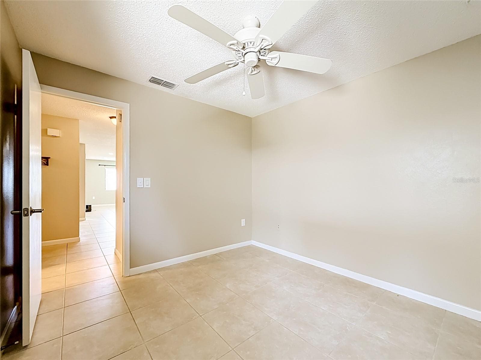 Condominium at 2733 COUNTRYSIDE BLVD #105, CLEARWATER, photo 23 of 43