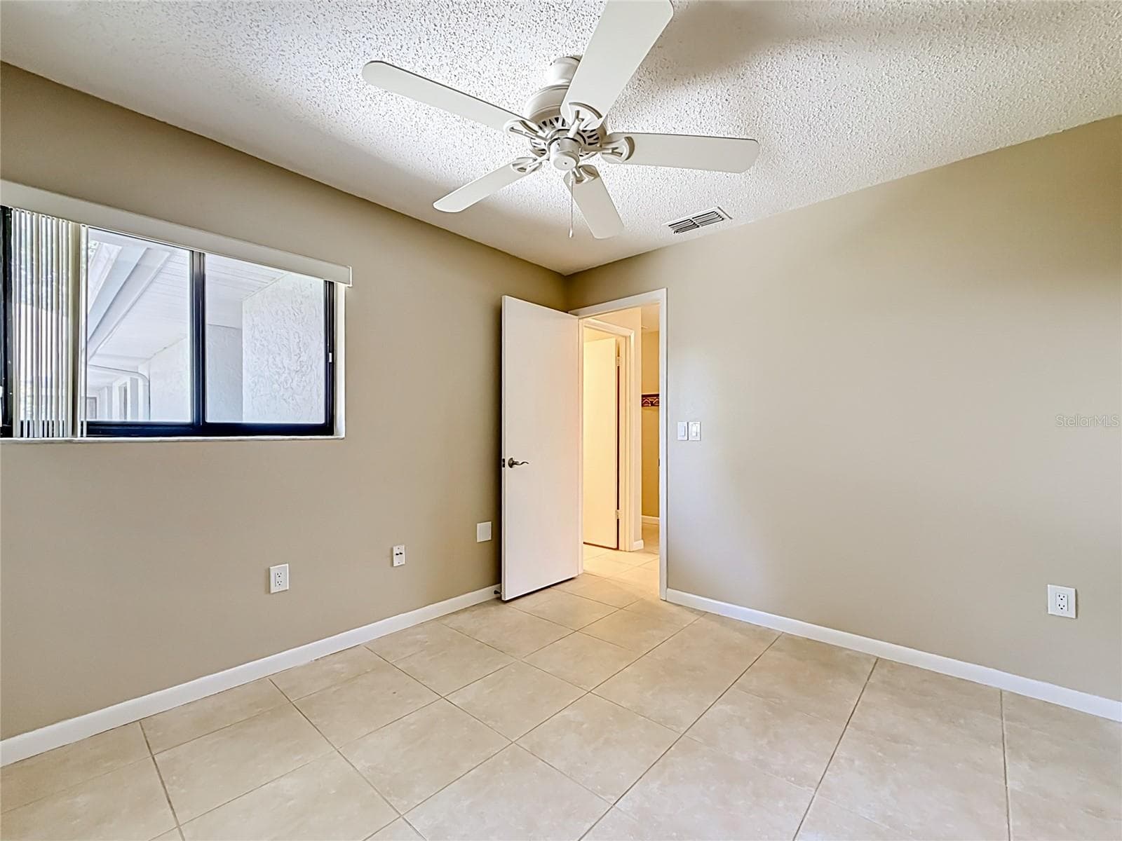 Condominium at 2733 COUNTRYSIDE BLVD #105, CLEARWATER, photo 24 of 43