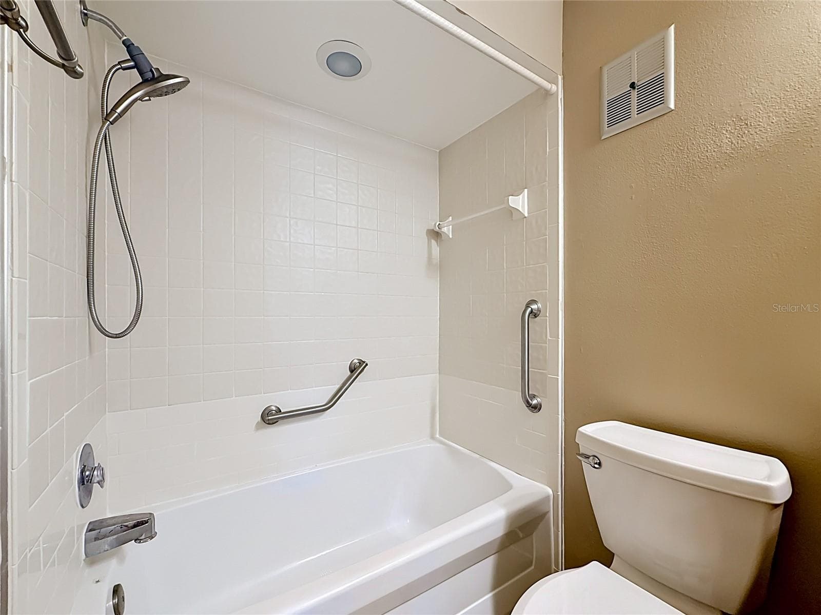 Condominium at 2733 COUNTRYSIDE BLVD #105, CLEARWATER, photo 28 of 43