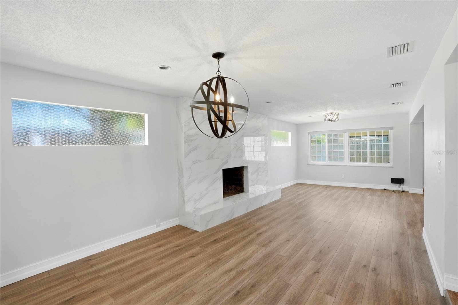 Single Family Residence at 1349 VIEWTOP DR, CLEARWATER, photo 12 of 31