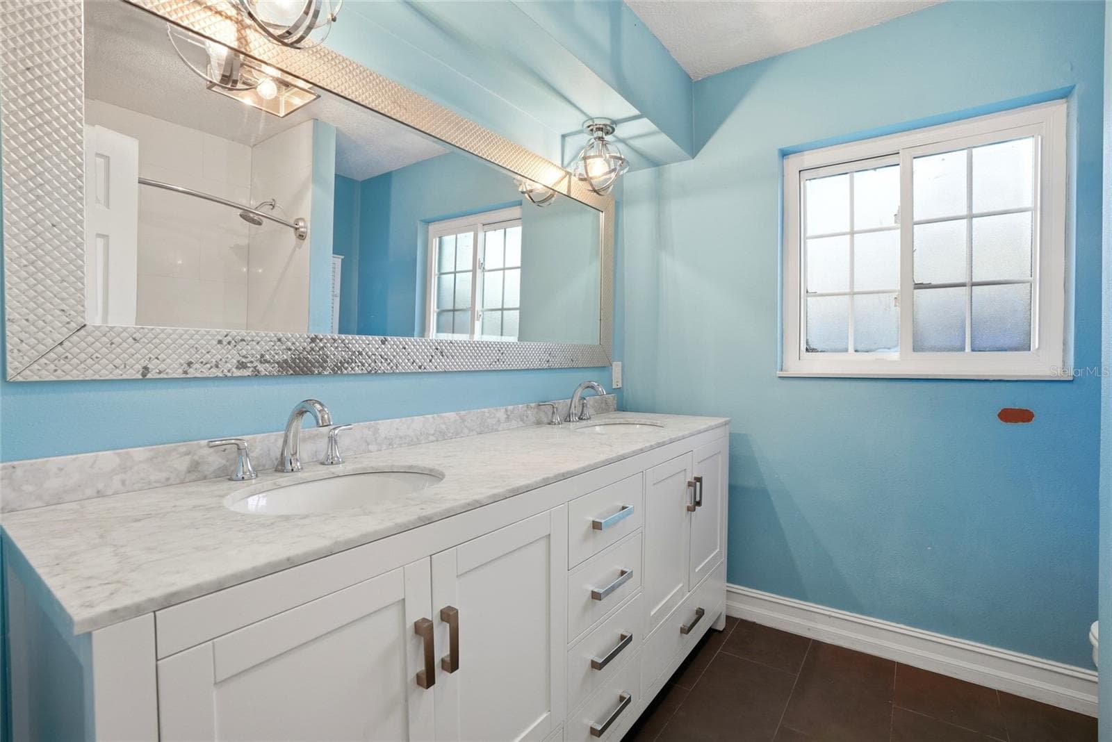 Single Family Residence at 1349 VIEWTOP DR, CLEARWATER, photo 20 of 31