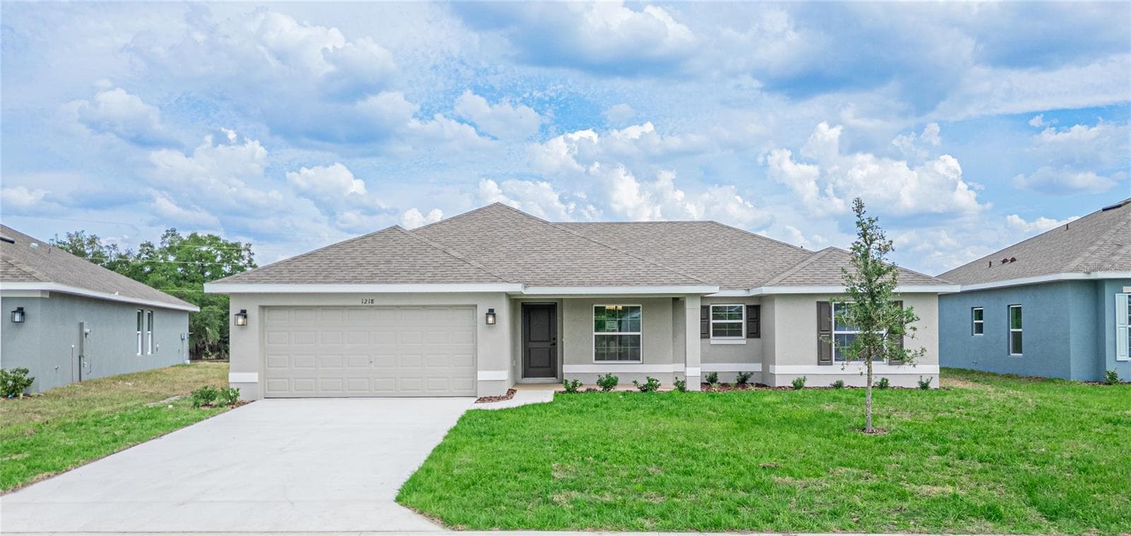 1218 HICKORY NUT DR