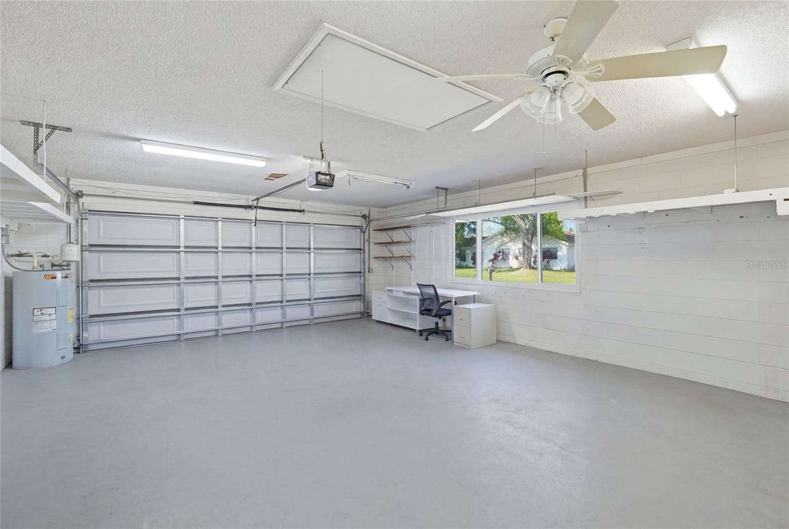 Single Family Residence at 11807 NICKLAUS CIR, TAMPA, photo 35 of 51