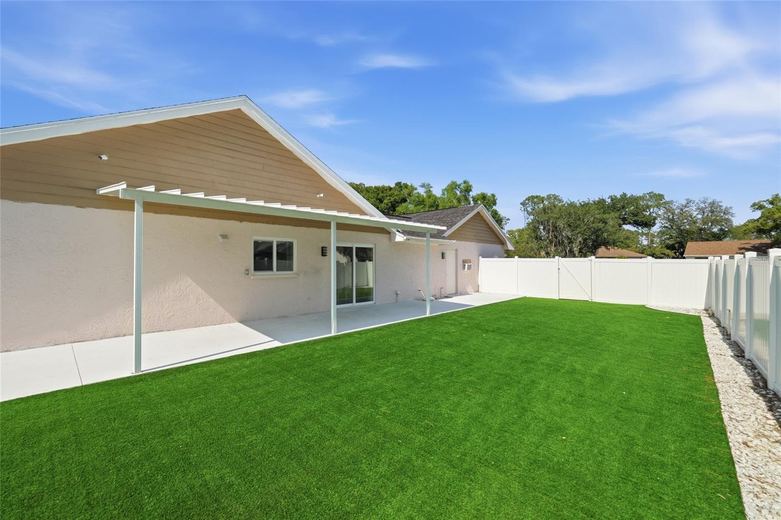 Single Family Residence at 11807 NICKLAUS CIR, TAMPA, photo 36 of 51