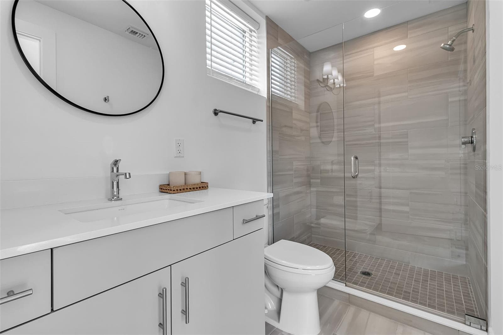 Primary Bathroom - 1703 N TAMIAMI TRL #211, SARASOTA