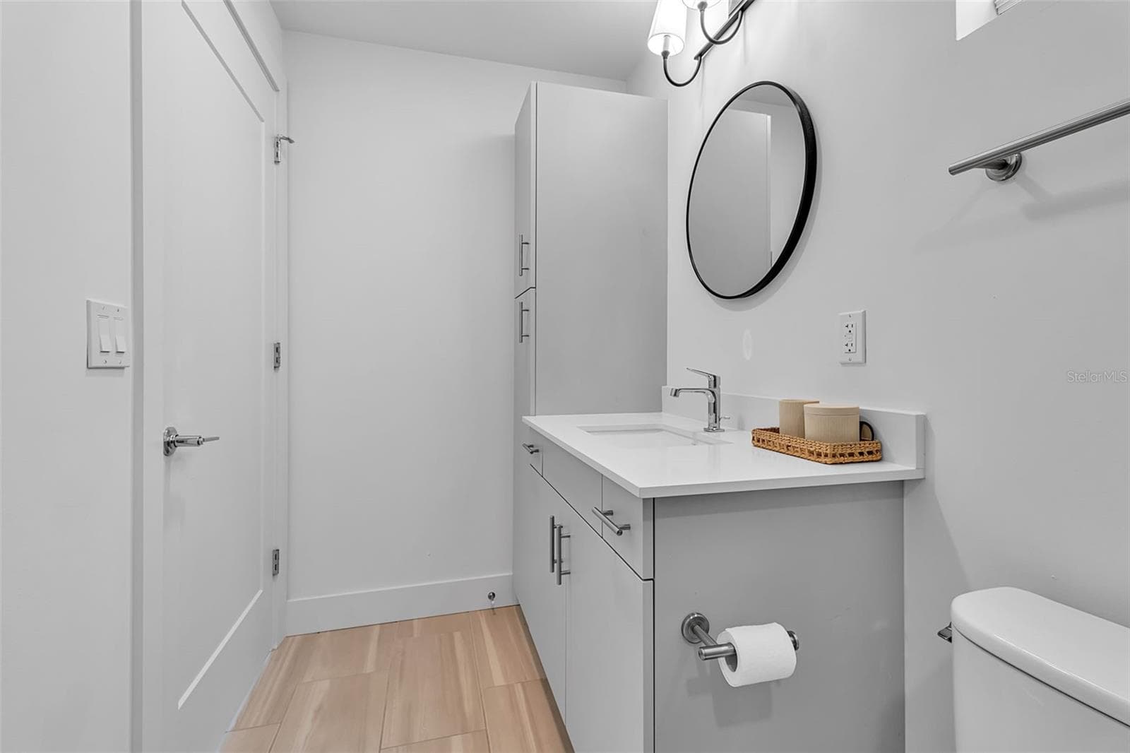 Primary Bathroom - 1703 N TAMIAMI TRL #211, SARASOTA