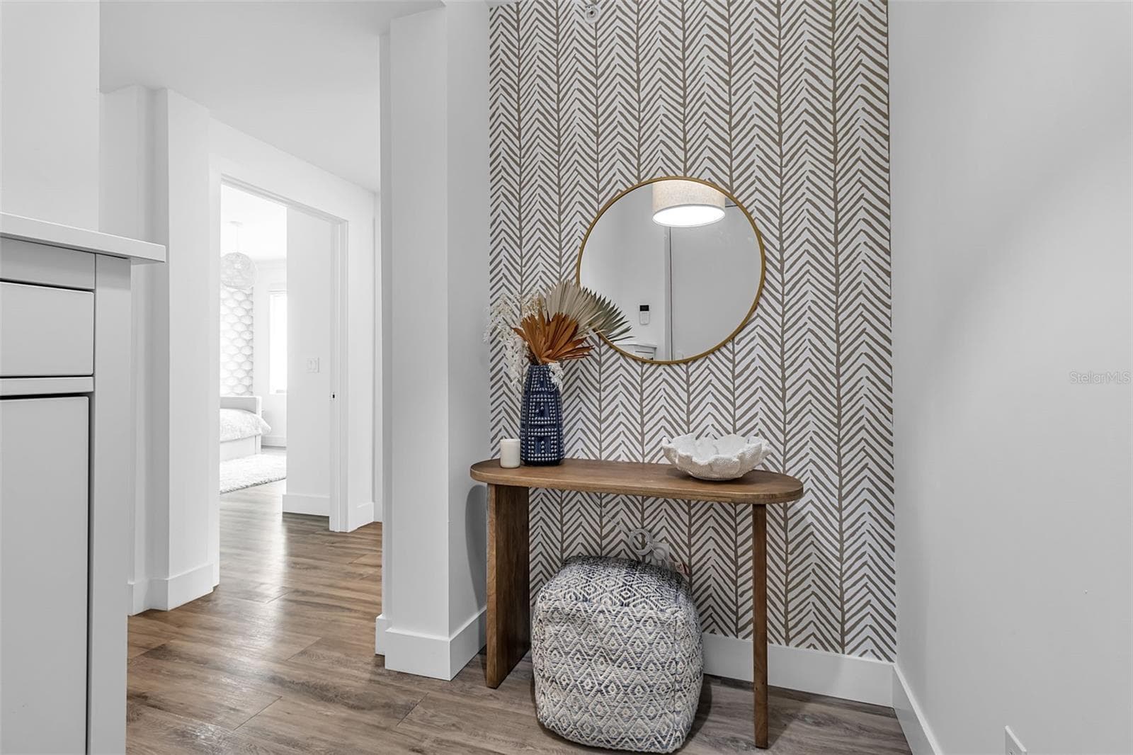 Foyer - 1703 N TAMIAMI TRL #211, SARASOTA