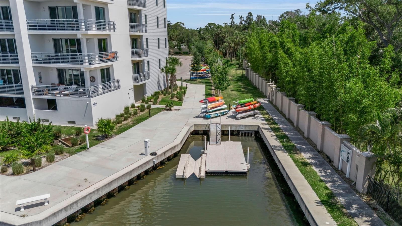Kayak Launch - 1703 N TAMIAMI TRL #211, SARASOTA