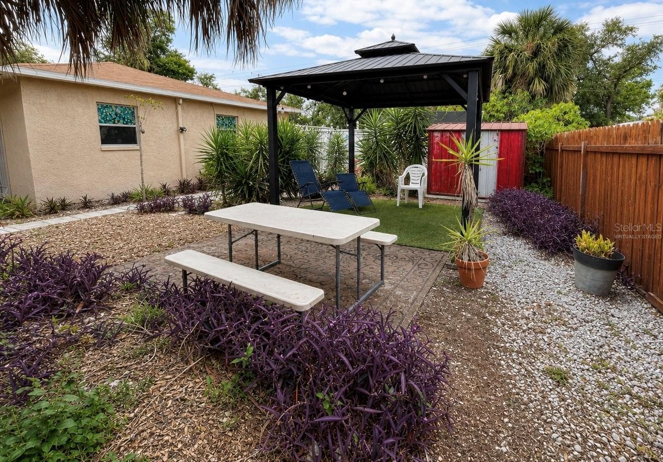 Backyard to unit B ( virtually Staged ) - 8604 N BRANCH AVE, TAMPA