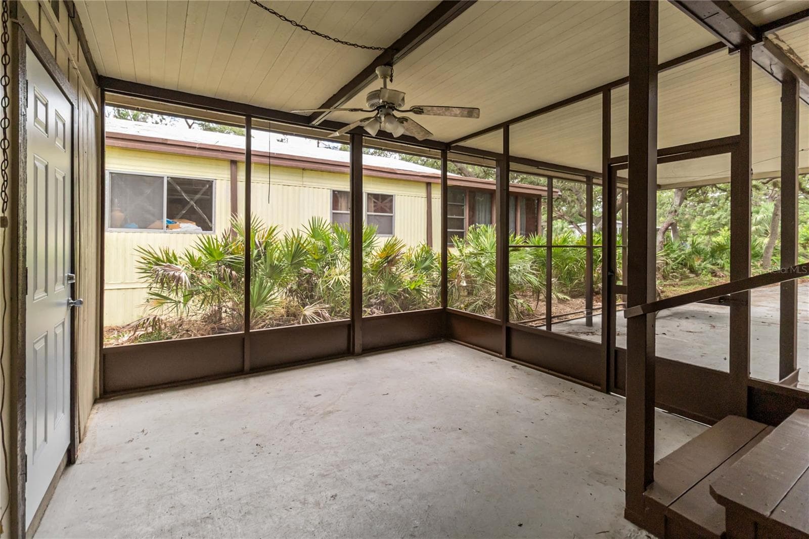 Mobile Home at 518 W PLANTATION BLVD, LAKE MARY, photo 20 of 27