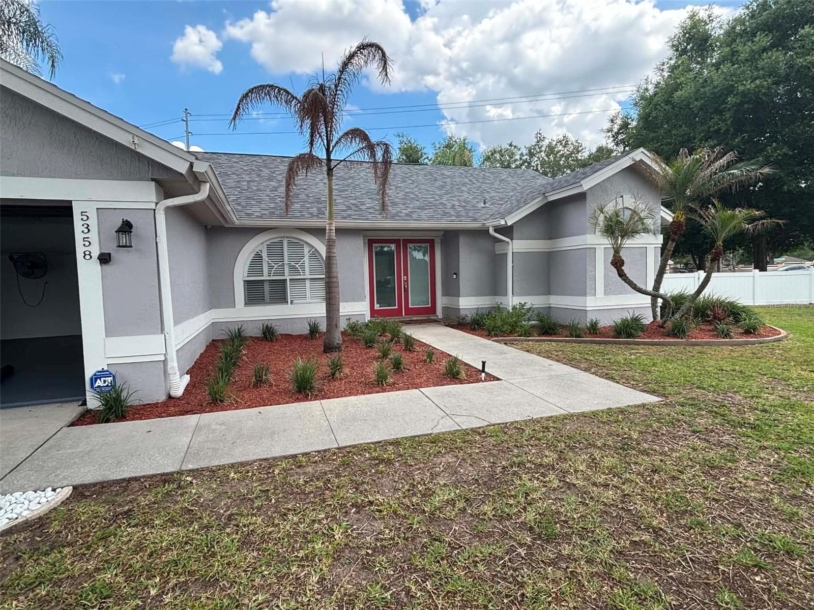 Single Family Residence at 5358 MONTSERRAT DR, LAKELAND, photo 3 of 29