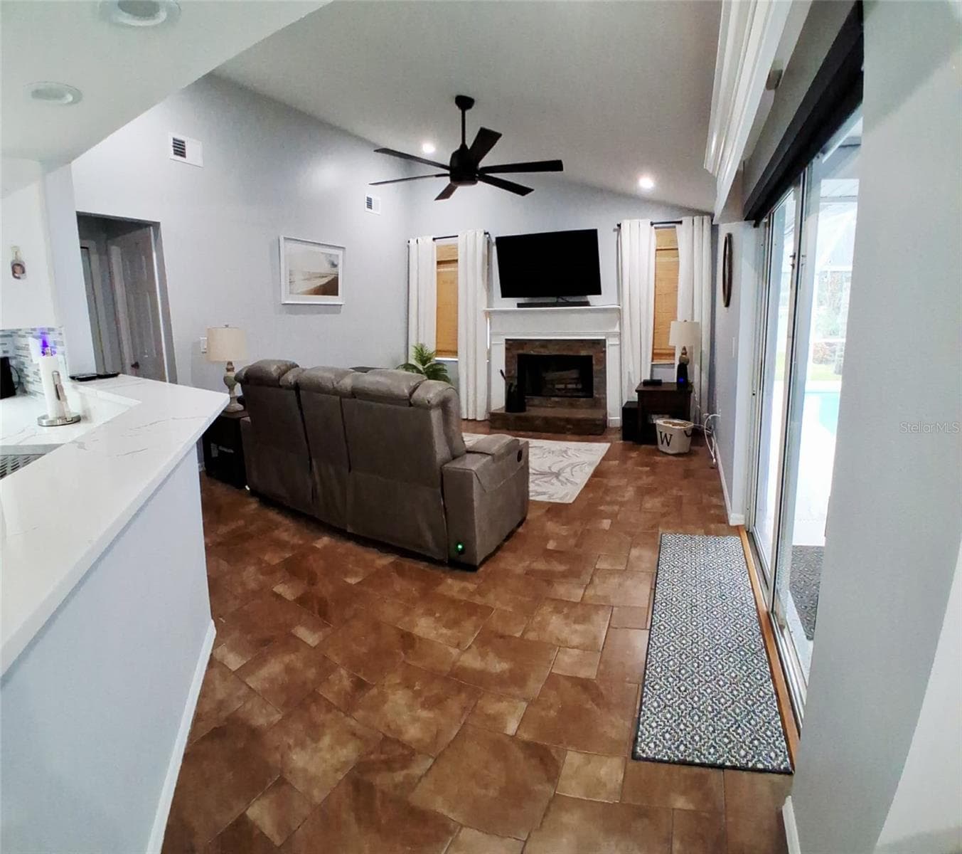 Single Family Residence at 5358 MONTSERRAT DR, LAKELAND, photo 23 of 29
