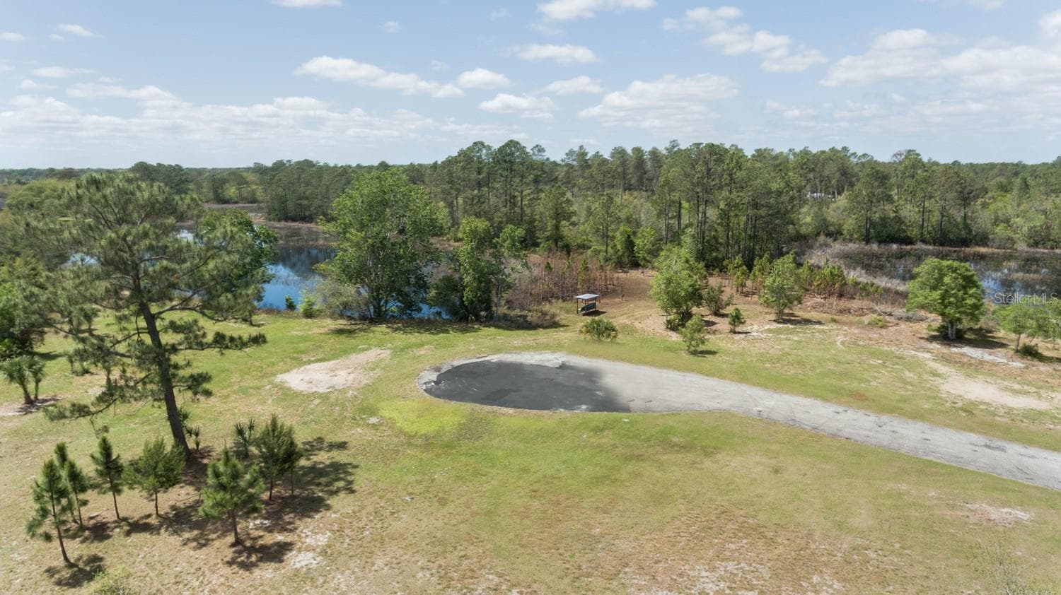 paved driveway & parking pad - S SEQUOIA WAY, EUSTIS
