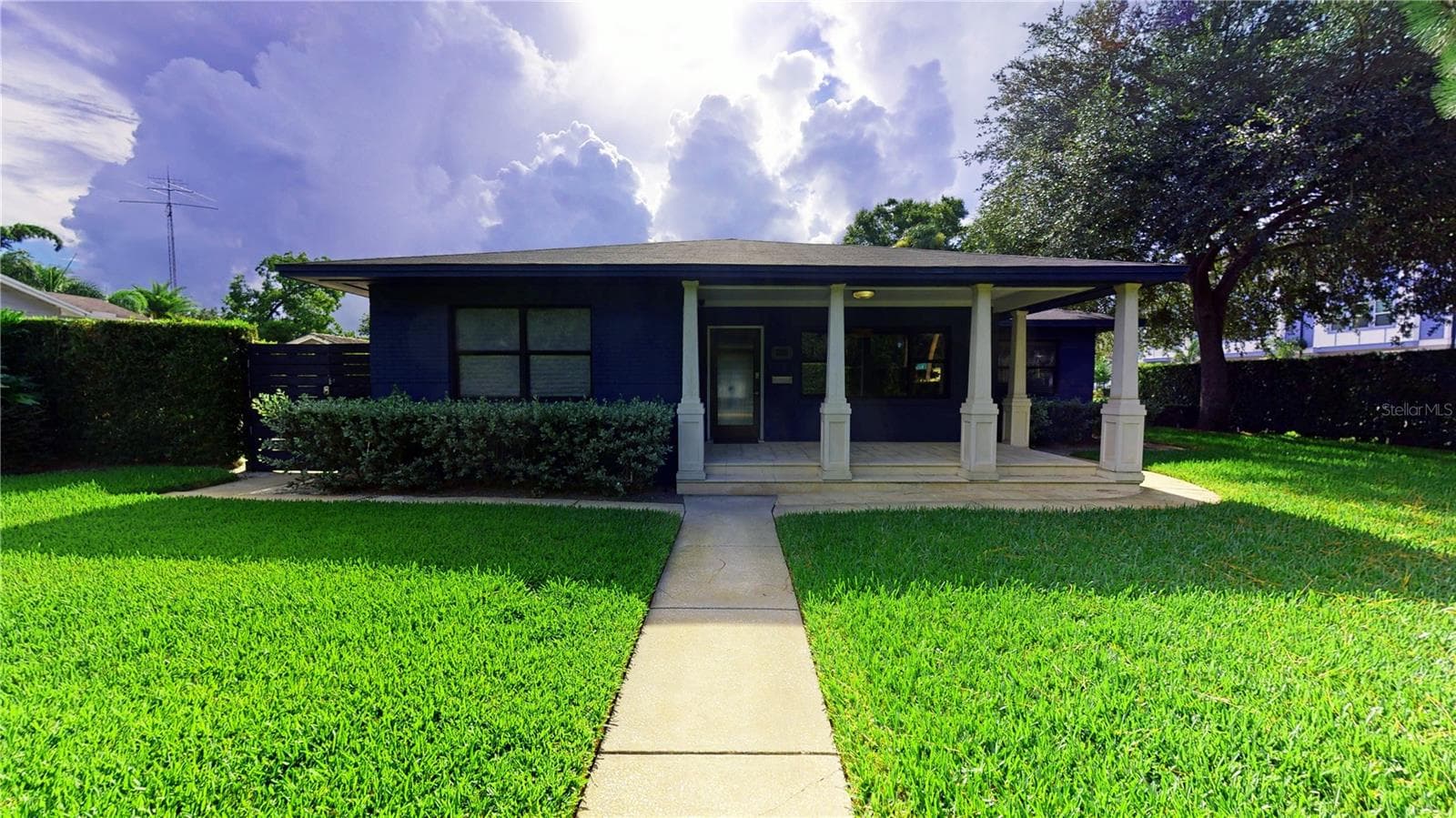 218 S MATANZAS AVE