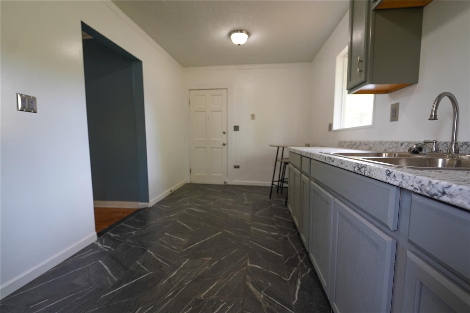 Kitchenet - 1004 TALTON AVE, DELAND