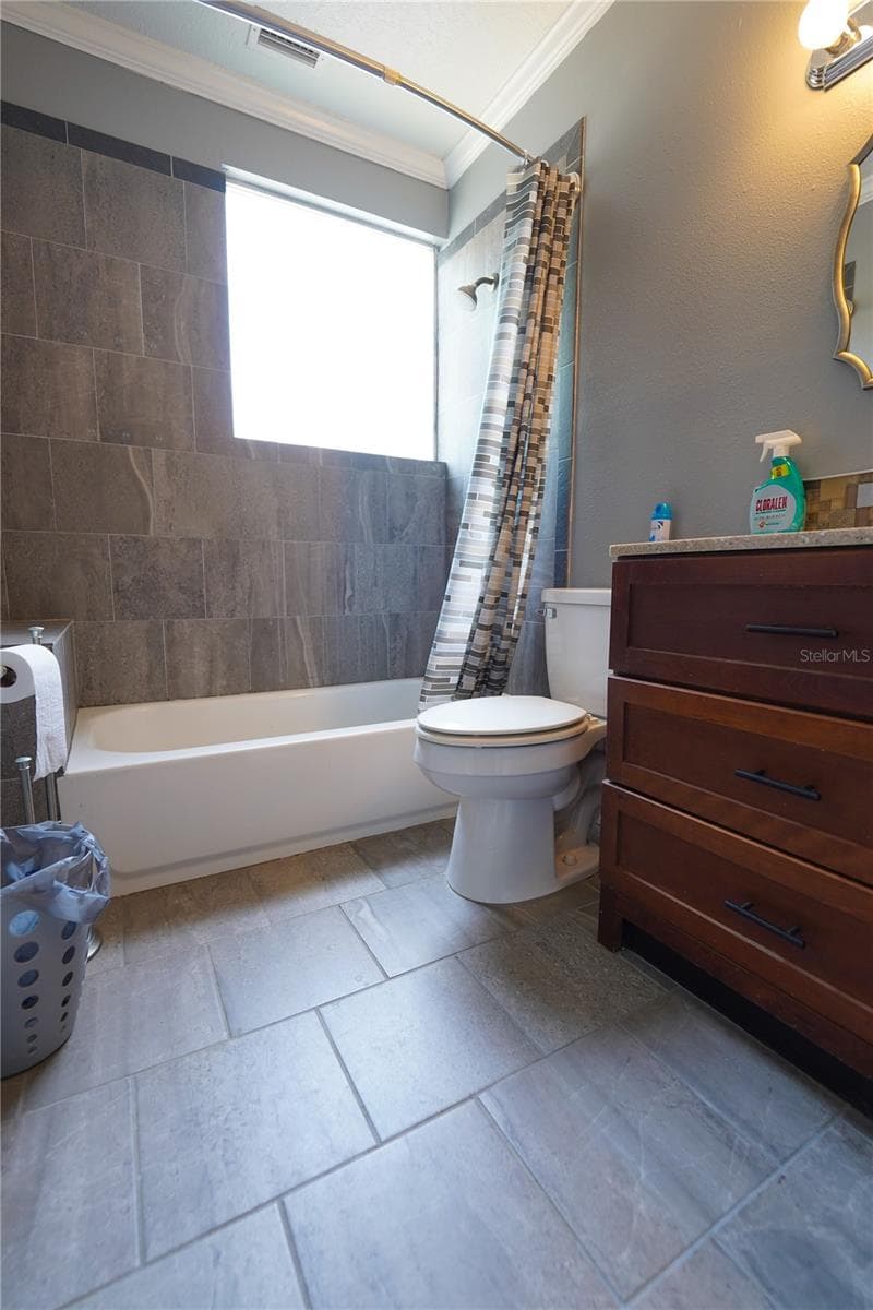 Tub / Shower - 1004 TALTON AVE, DELAND
