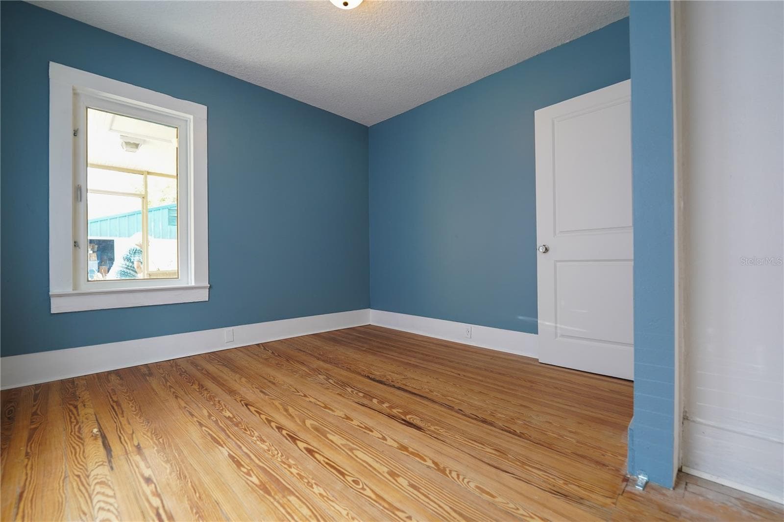 Office 1 / Wood Floors - 1004 TALTON AVE, DELAND