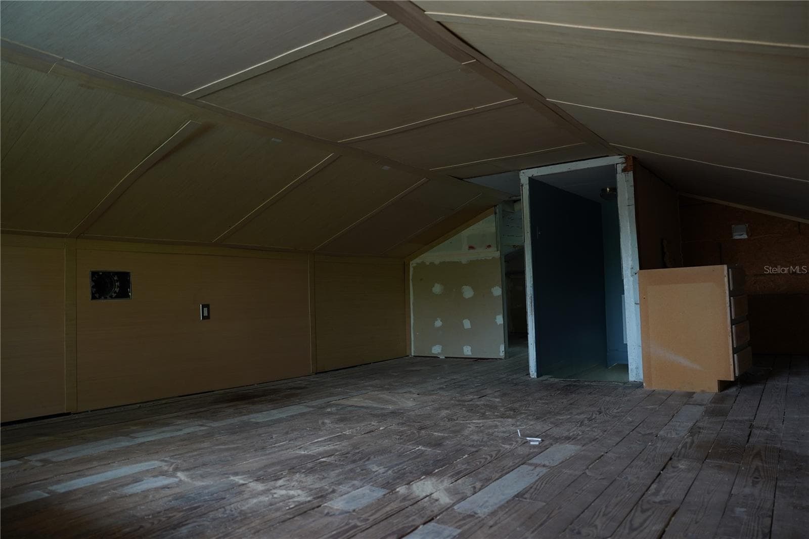 Upstairs - 1004 TALTON AVE, DELAND