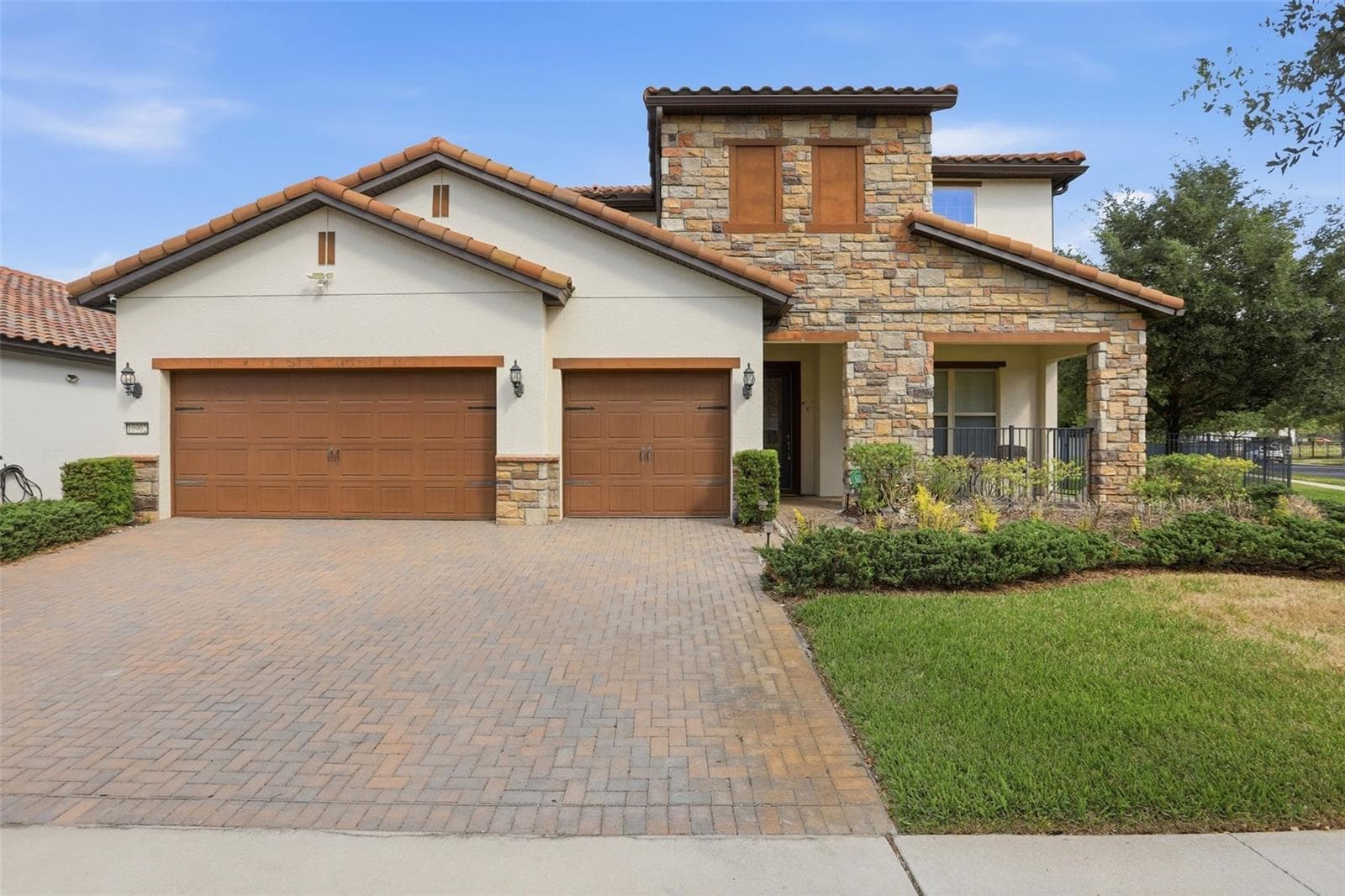 Single Family Residence at 10902 CITRON OAKS DR, ORLANDO, photo 77 of 85