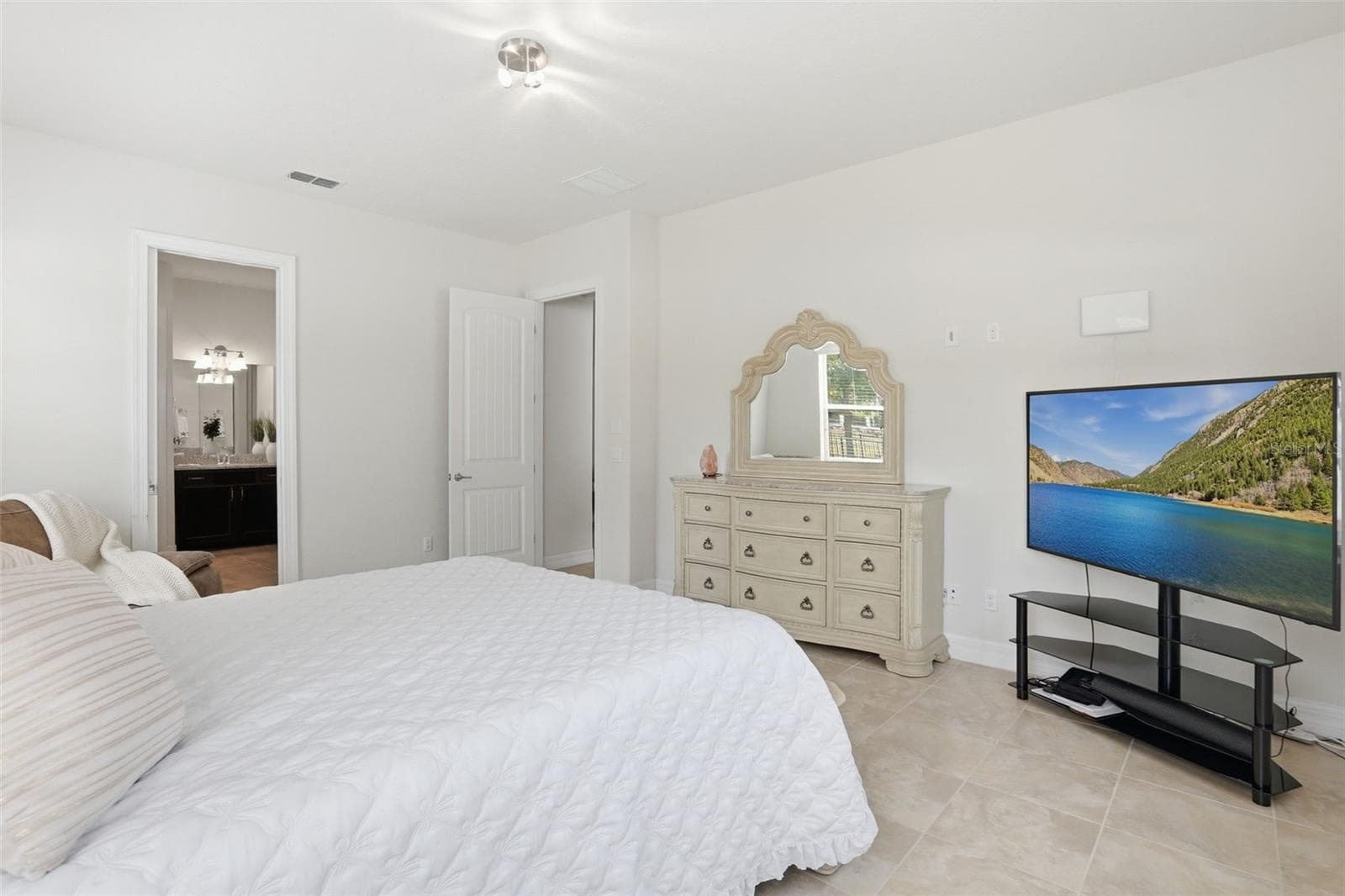 Single Family Residence at 10902 CITRON OAKS DR, ORLANDO, photo 20 of 85