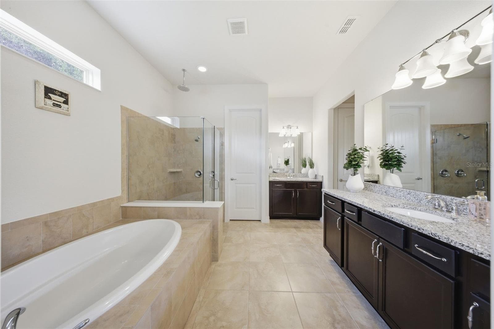 Single Family Residence at 10902 CITRON OAKS DR, ORLANDO, photo 22 of 85