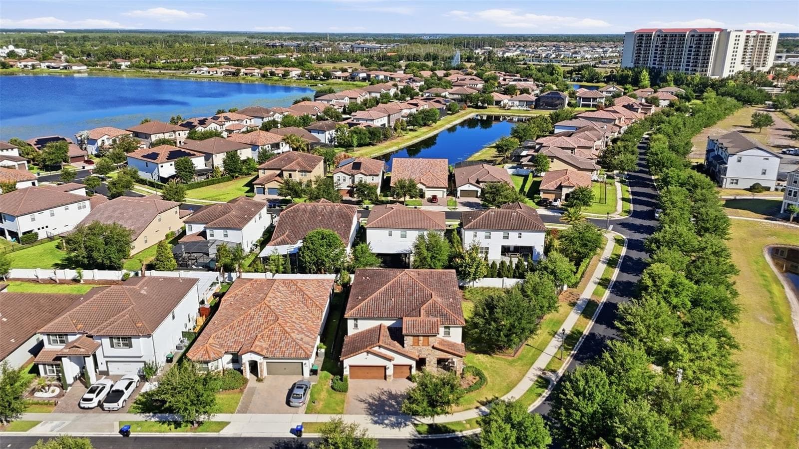 Single Family Residence at 10902 CITRON OAKS DR, ORLANDO, photo 82 of 85